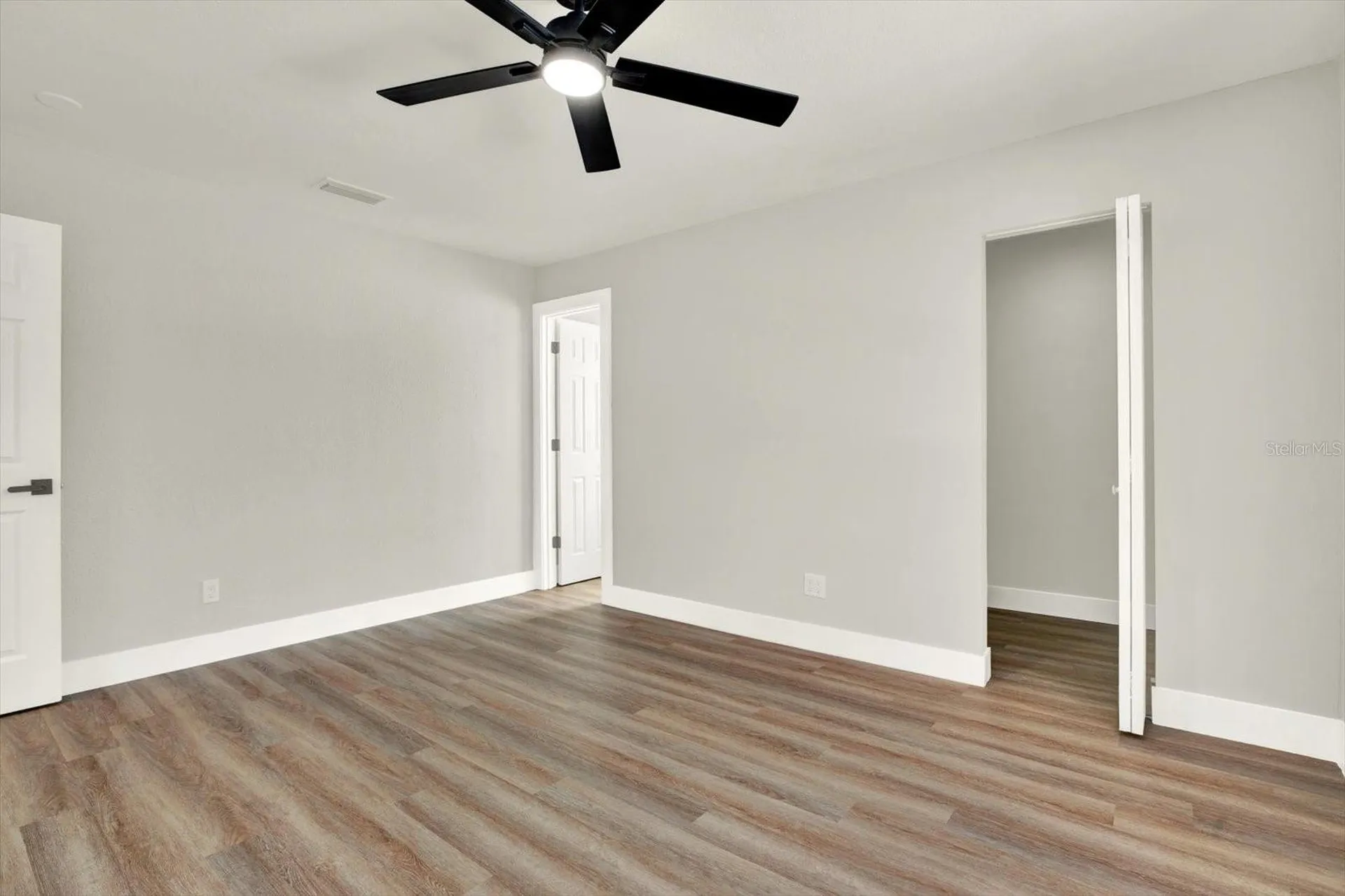 6341 Elmhurst Drive Pinellas Park FL 33782