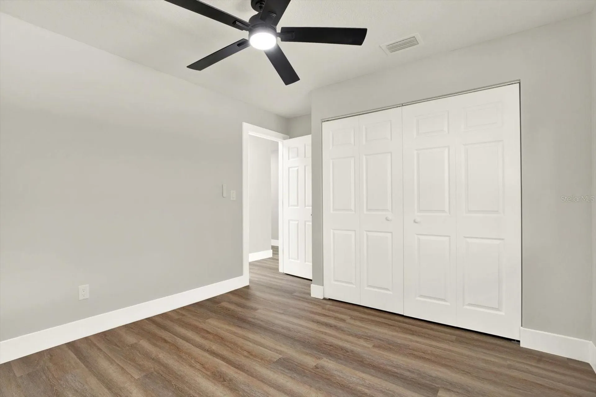 6341 Elmhurst Drive Pinellas Park FL 33782