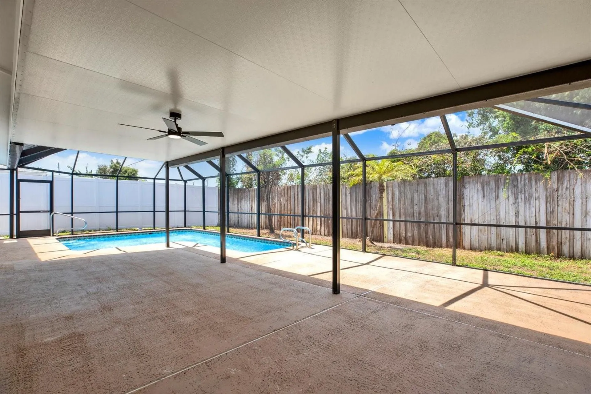 6341 Elmhurst Drive Pinellas Park FL 33782