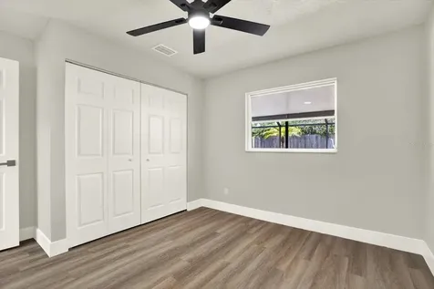 6341 Elmhurst Drive Pinellas Park FL 33782
