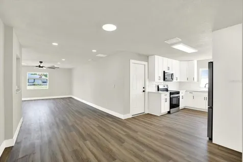6341 Elmhurst Drive Pinellas Park FL 33782