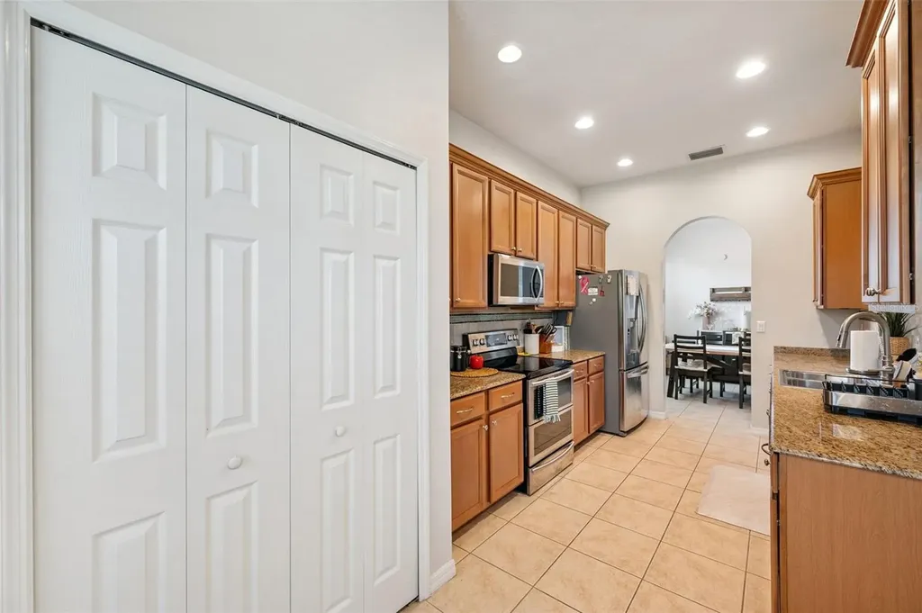 4641 Rolling Green Drive Wesley Chapel FL 33543