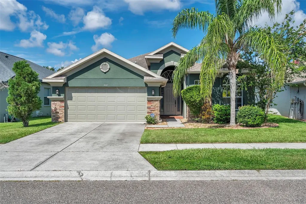 4641 Rolling Green Drive Wesley Chapel FL 33543