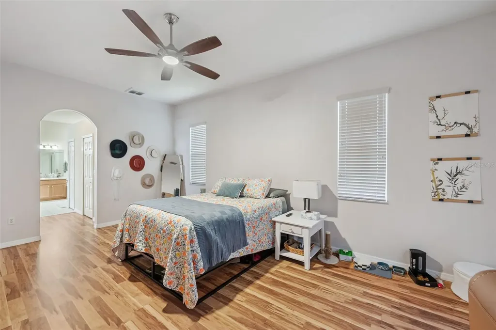 4641 Rolling Green Drive Wesley Chapel FL 33543