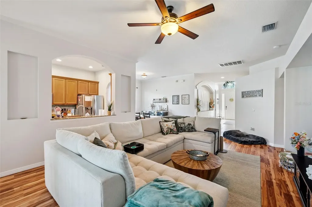 4641 Rolling Green Drive Wesley Chapel FL 33543