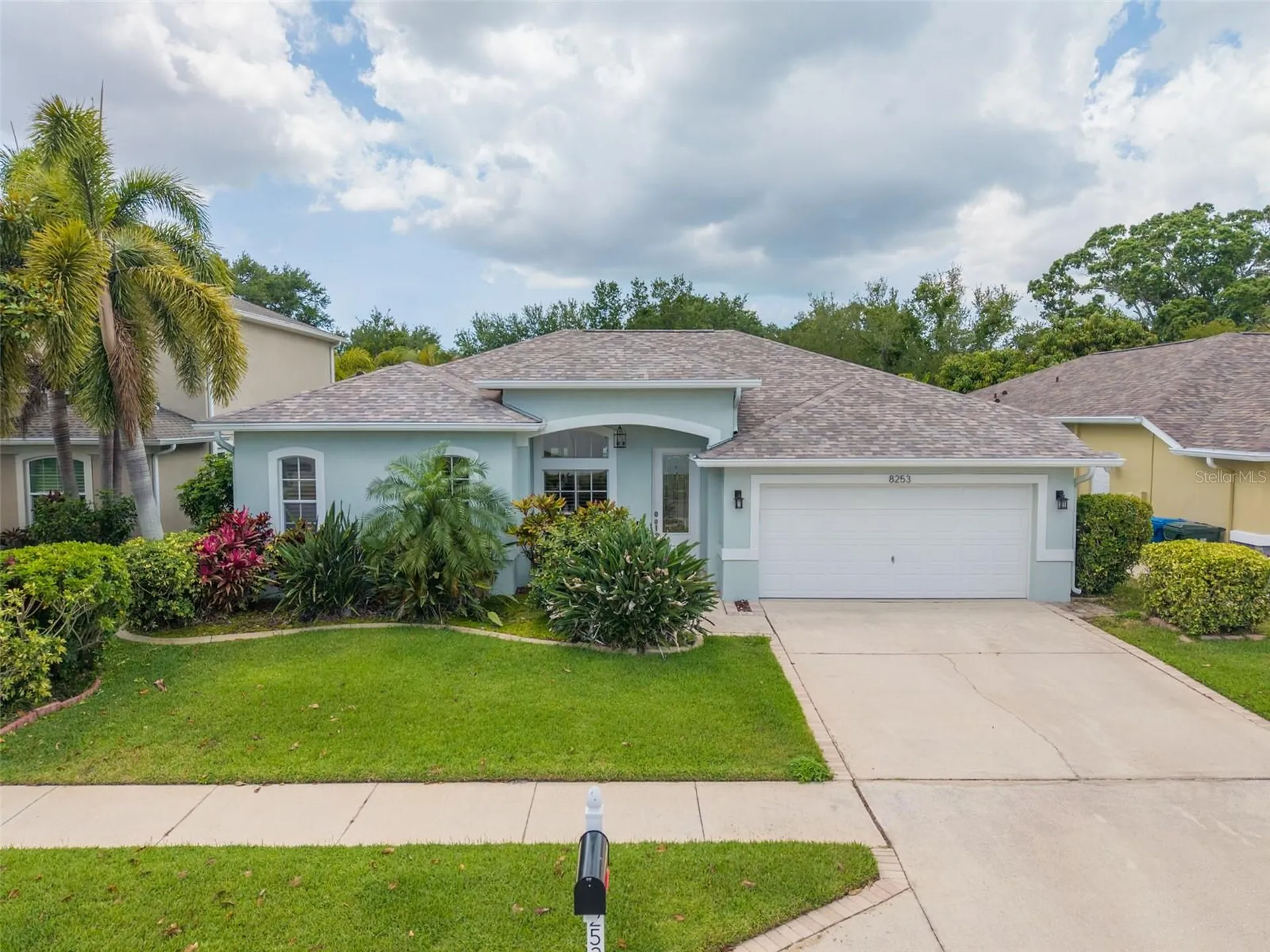 8253 Wild Oaks Circle Largo FL 33773