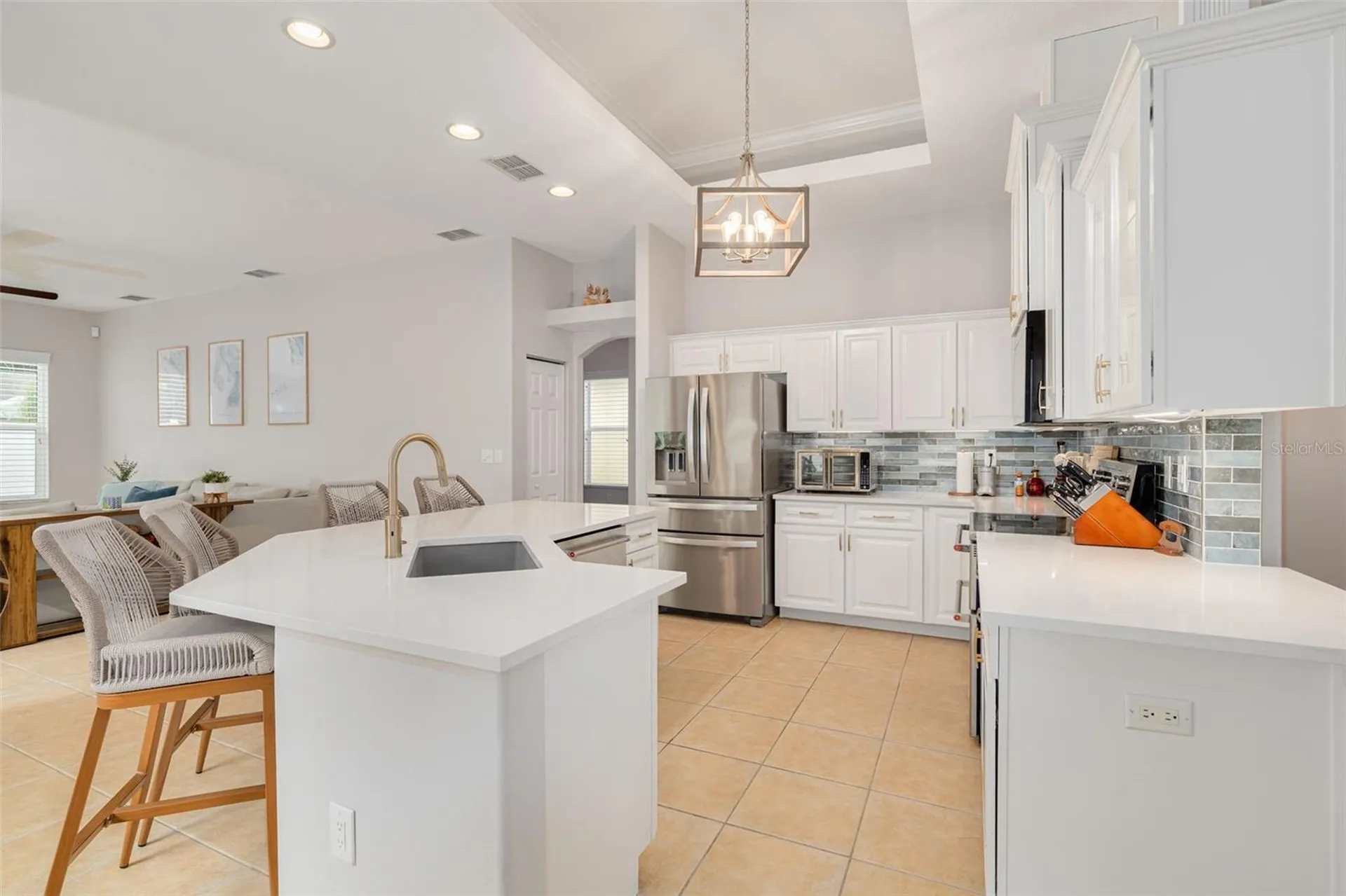 8253 Wild Oaks Circle Largo FL 33773