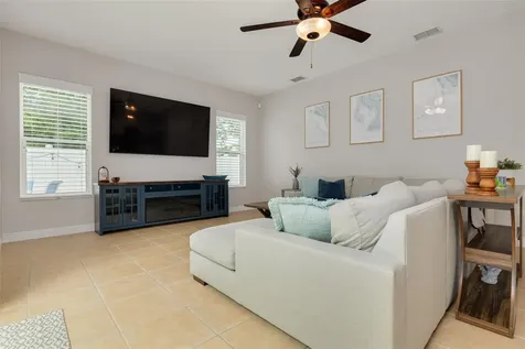 8253 Wild Oaks Circle Largo FL 33773