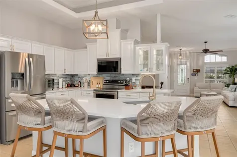 8253 Wild Oaks Circle Largo FL 33773
