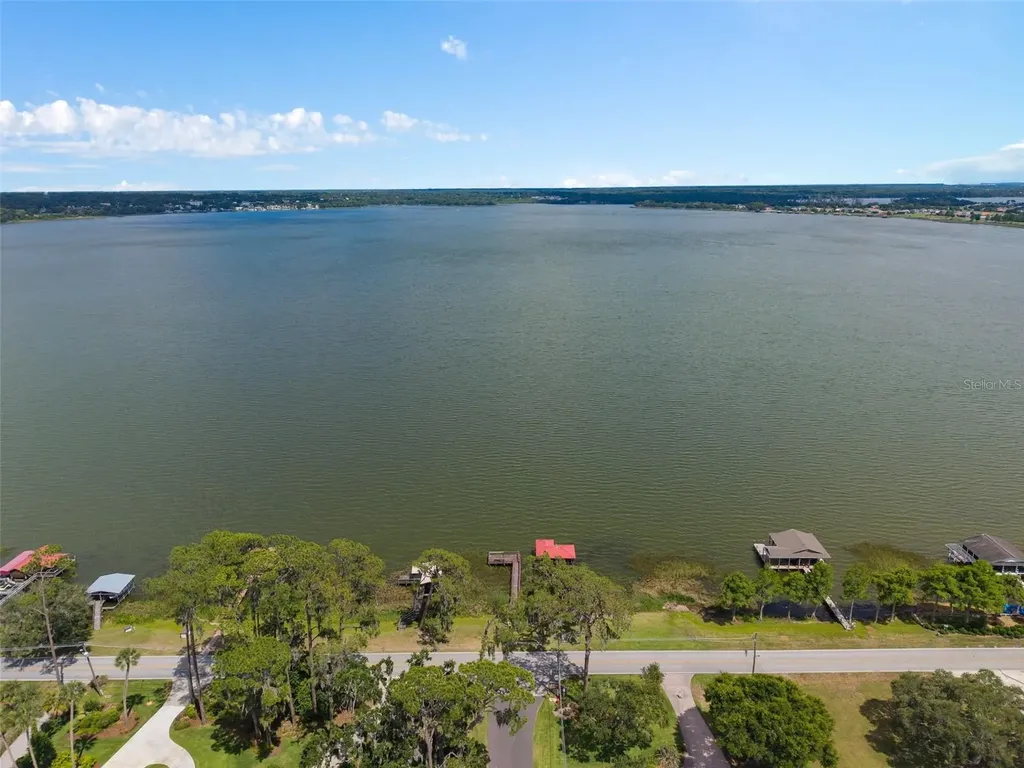 455 Belle Ayre Drive Mount Dora FL 32757