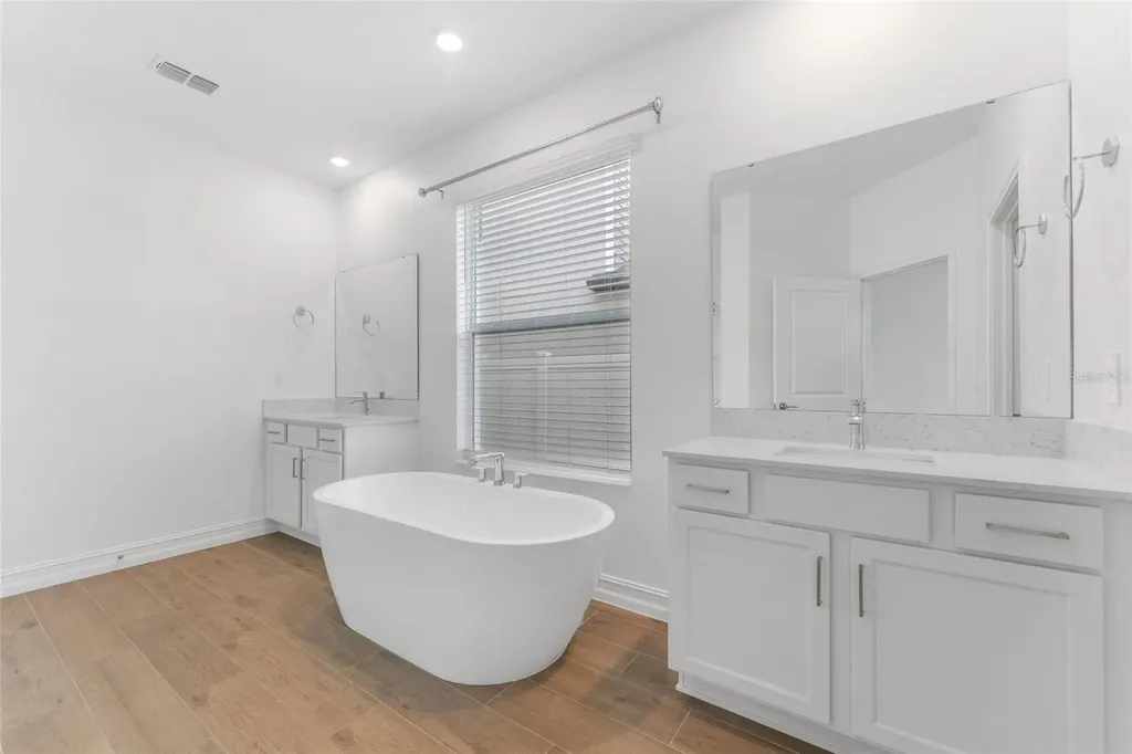 18255 Serene Lake Loop Lutz FL 33548