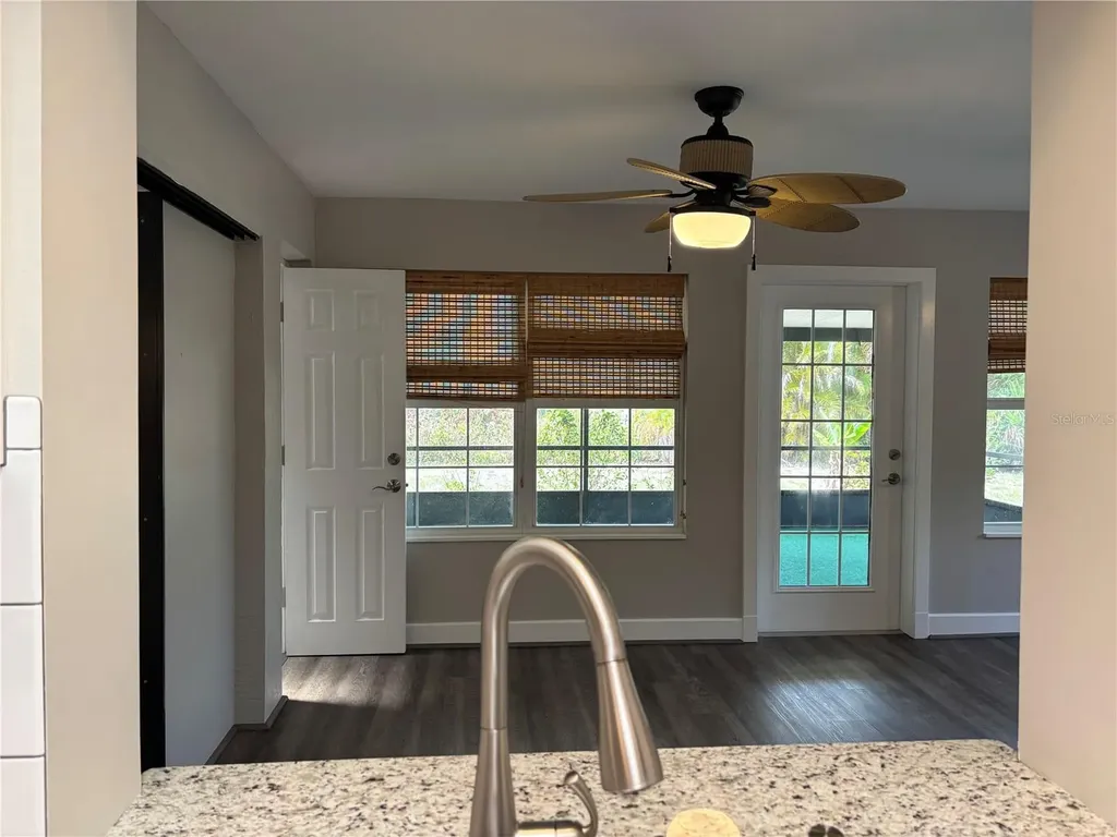 10123 Bay Avenue Englewood FL 34224