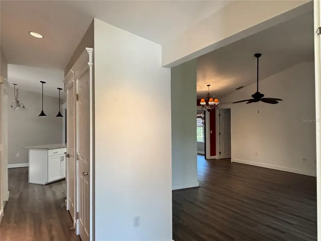 10123 Bay Avenue Englewood FL 34224