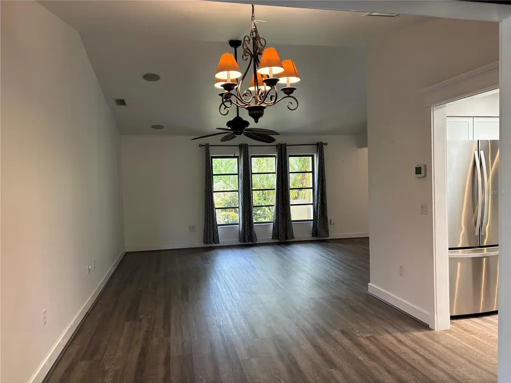 10123 Bay Avenue Englewood FL 34224