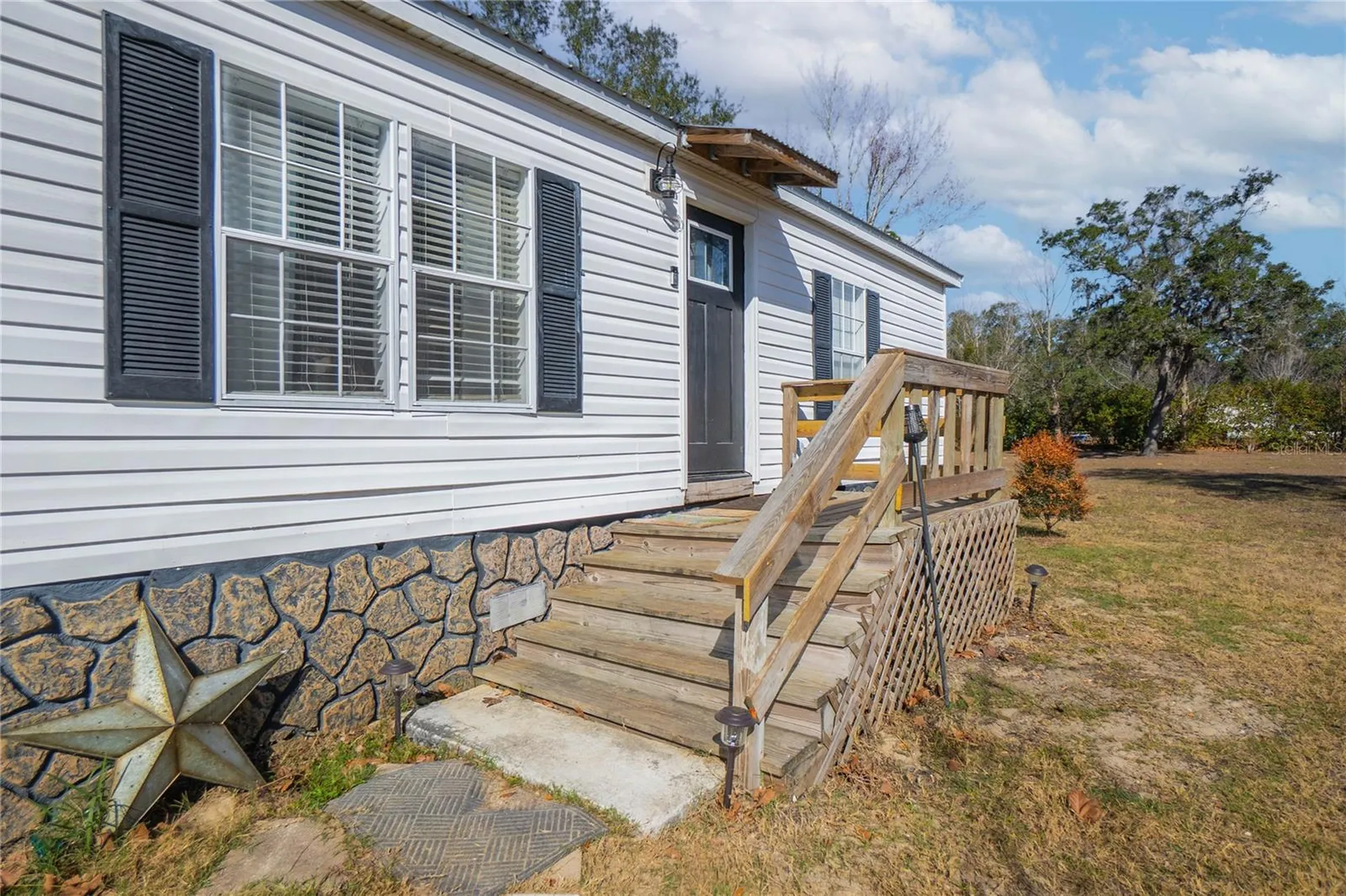 10494 N Spence Avenue Dunnellon FL 34433
