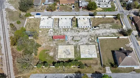 2909 E Genesee Street Tampa FL 33610