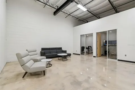 15552 Us 301 Dade City FL 33525