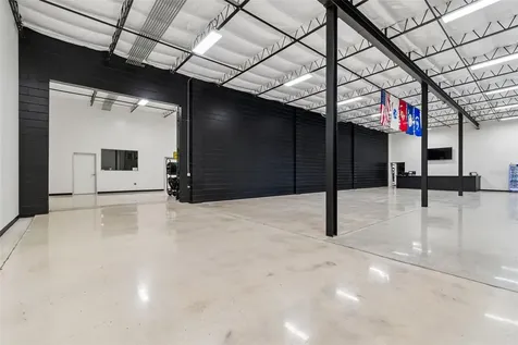 15552 Us 301 Dade City FL 33525