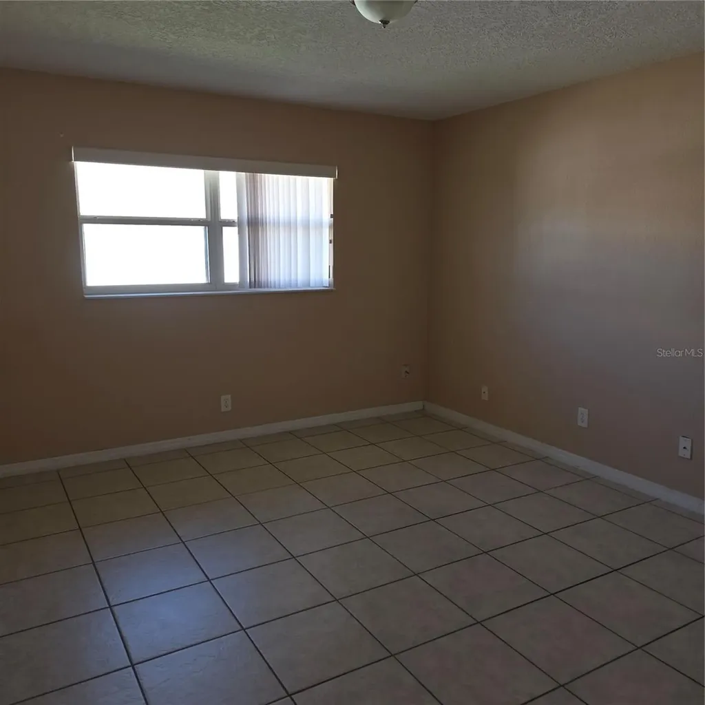 1707 Michigan Avenue Kissimmee FL 34744
