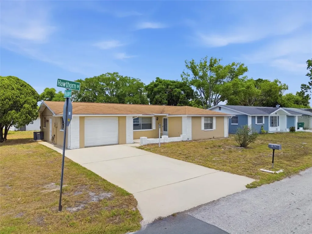 7825 Hawthorn Drive Port Richey FL 34668