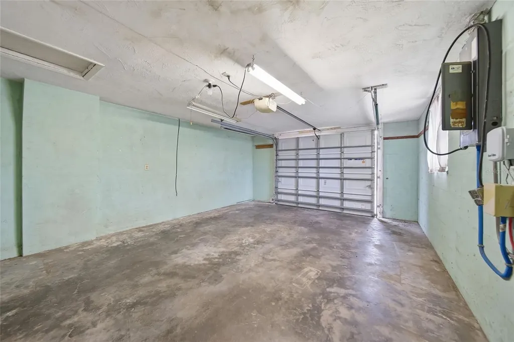 7825 Hawthorn Drive Port Richey FL 34668
