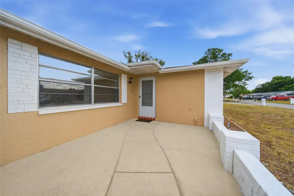 7825 Hawthorn Drive Port Richey FL 34668
