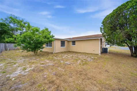 7825 Hawthorn Drive Port Richey FL 34668