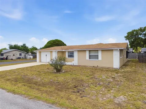 7825 Hawthorn Drive Port Richey FL 34668
