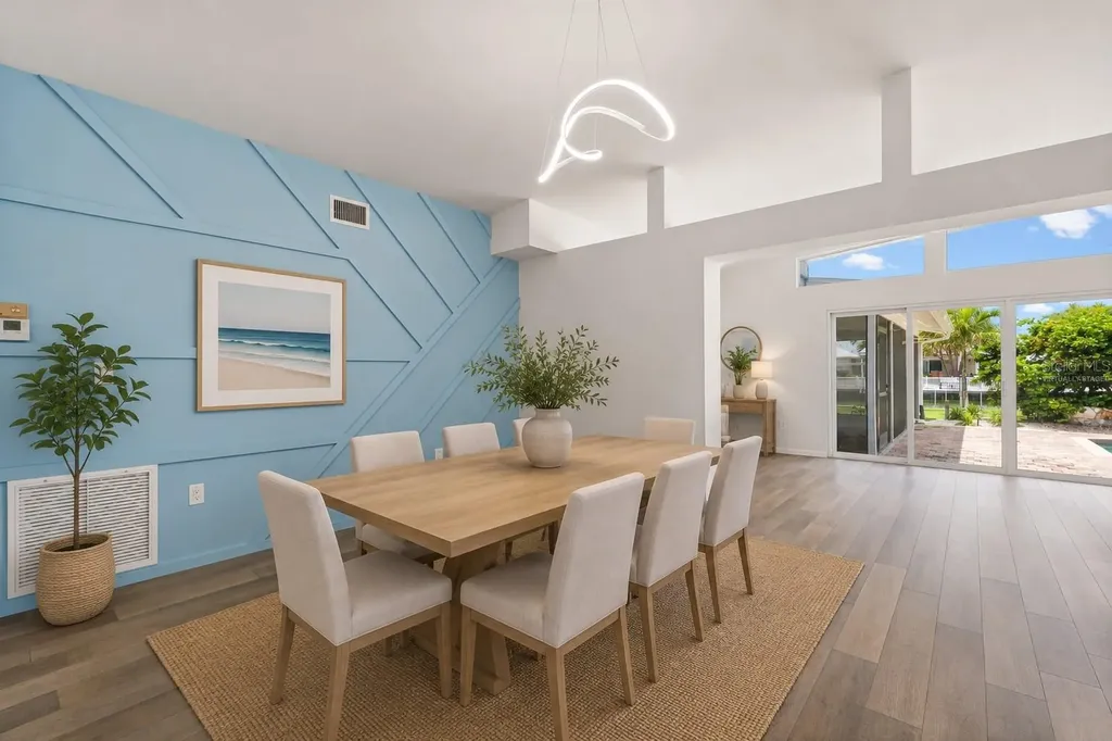 528 Key Royale Drive Holmes Beach FL 34217