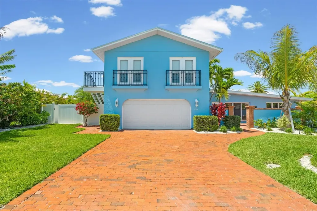 528 Key Royale Drive Holmes Beach FL 34217