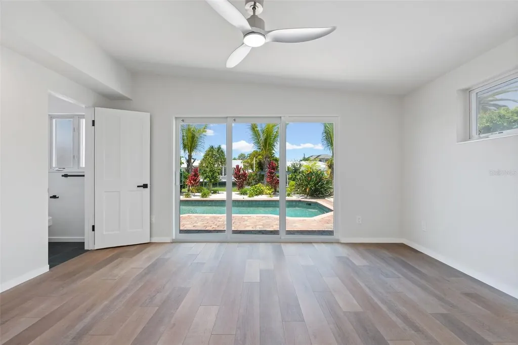 528 Key Royale Drive Holmes Beach FL 34217