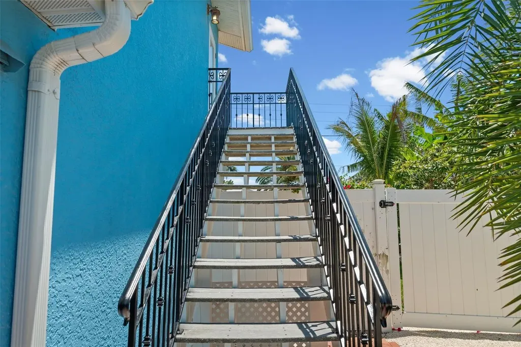 528 Key Royale Drive Holmes Beach FL 34217