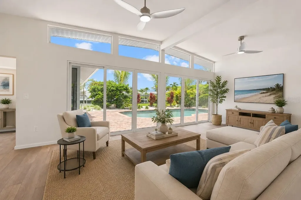528 Key Royale Drive Holmes Beach FL 34217