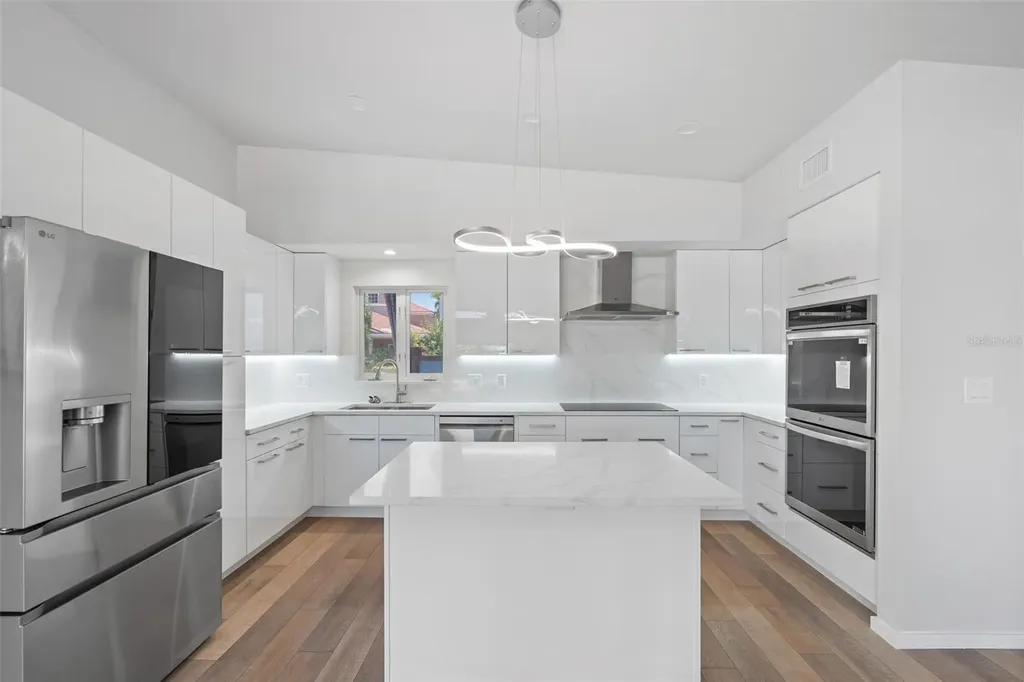 528 Key Royale Drive Holmes Beach FL 34217
