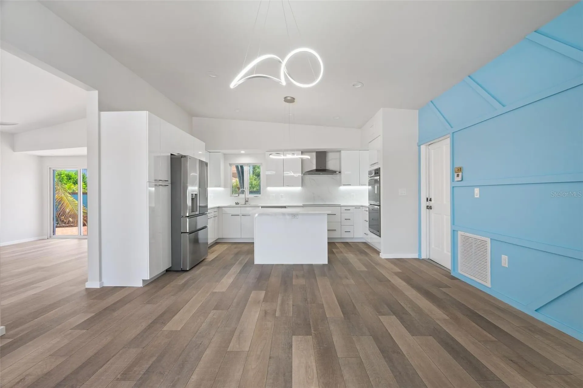 528 Key Royale Drive Holmes Beach FL 34217