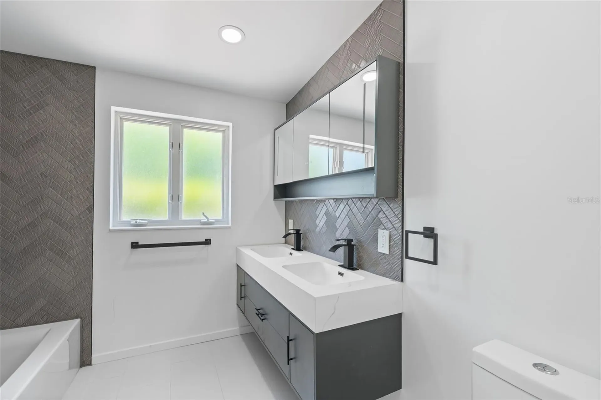 528 Key Royale Drive Holmes Beach FL 34217