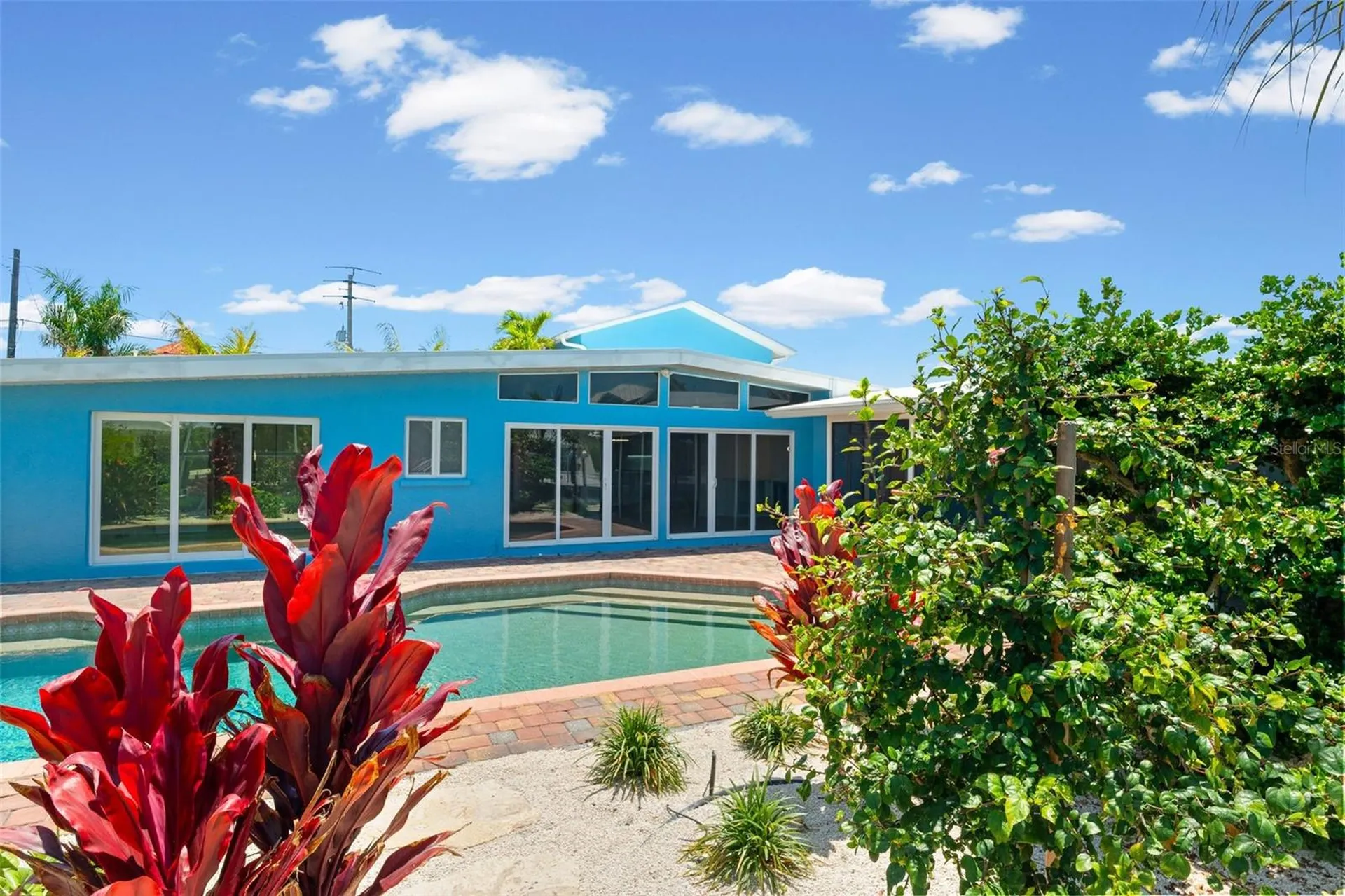 528 Key Royale Drive Holmes Beach FL 34217