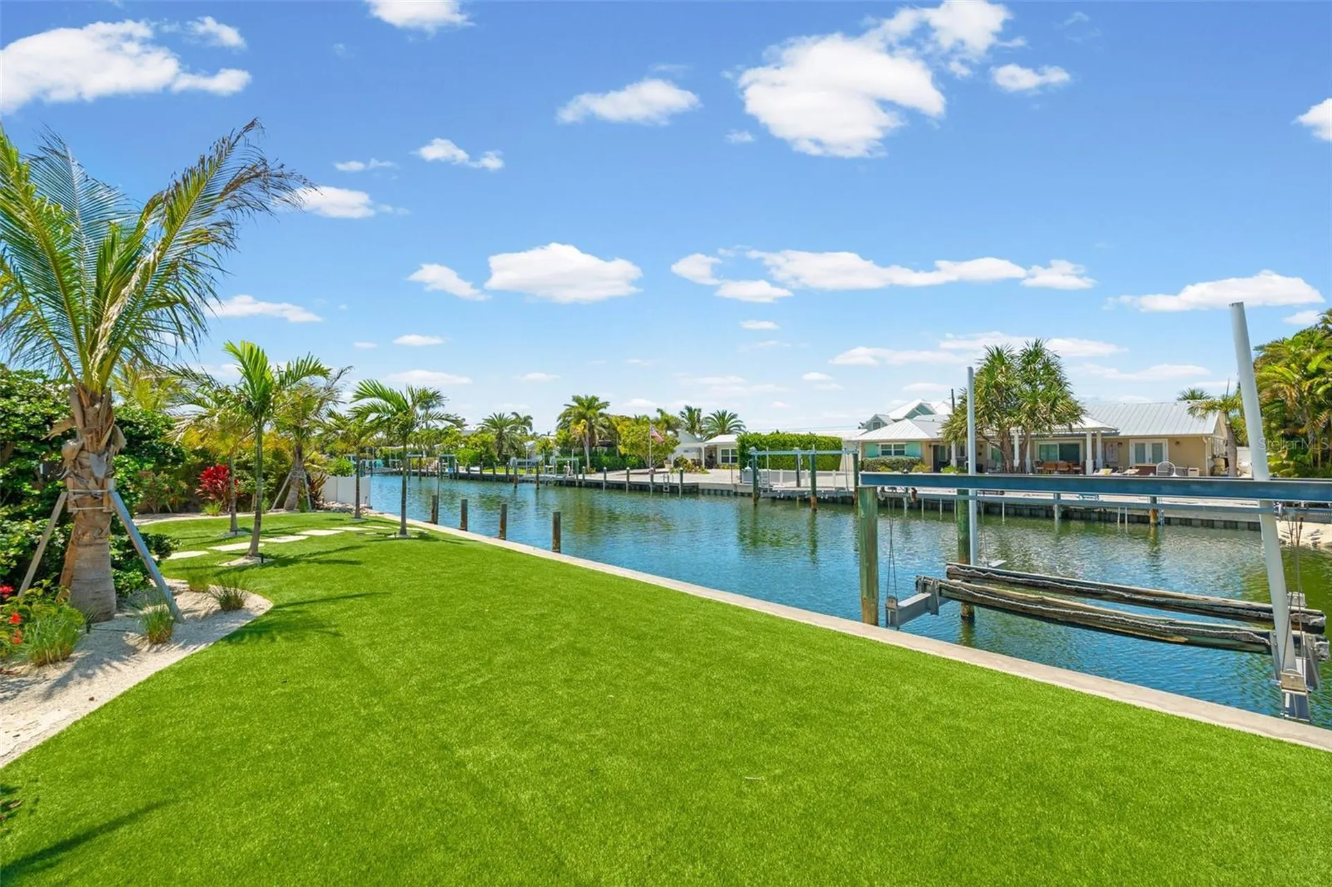 528 Key Royale Drive Holmes Beach FL 34217