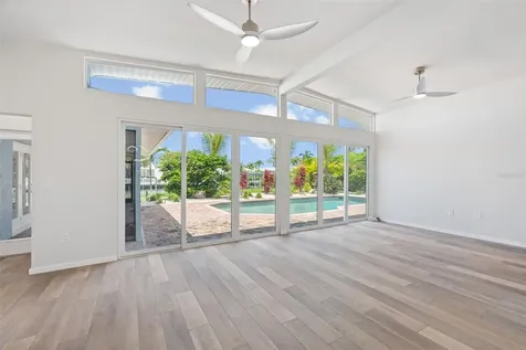 528 Key Royale Drive Holmes Beach FL 34217