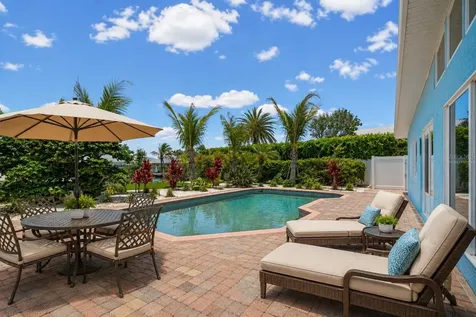 528 Key Royale Drive Holmes Beach FL 34217
