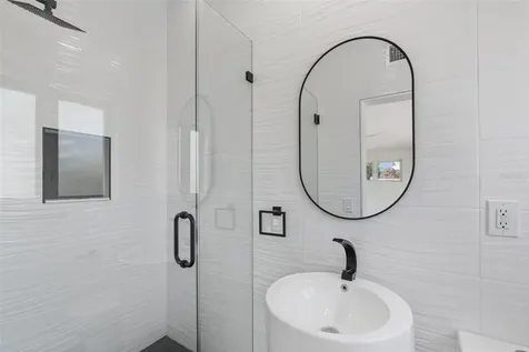 528 Key Royale Drive Holmes Beach FL 34217