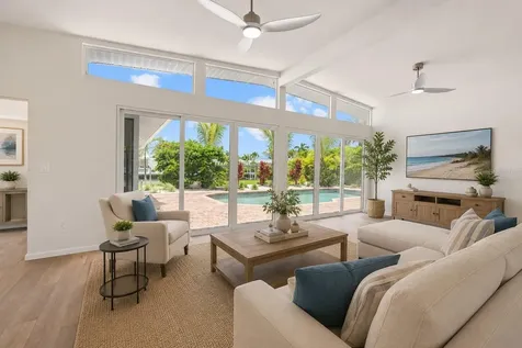 528 Key Royale Drive Holmes Beach FL 34217