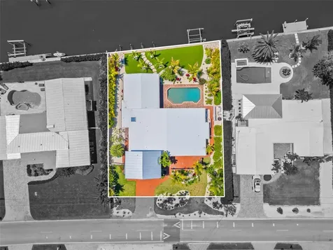 528 Key Royale Drive Holmes Beach FL 34217