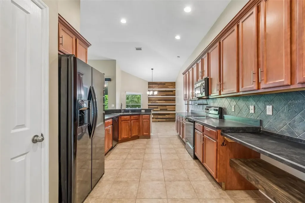 6736 Pine Springs Drive Wesley Chapel FL 33545