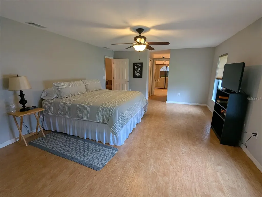 8930 SE 17th Court Ocala FL 34480