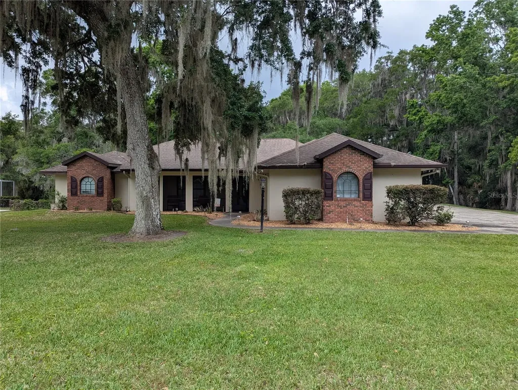 8930 SE 17th Court Ocala FL 34480