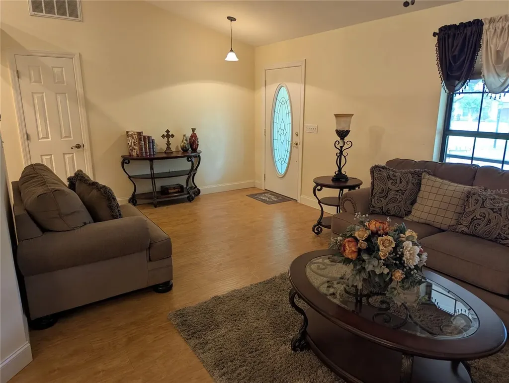 8930 SE 17th Court Ocala FL 34480