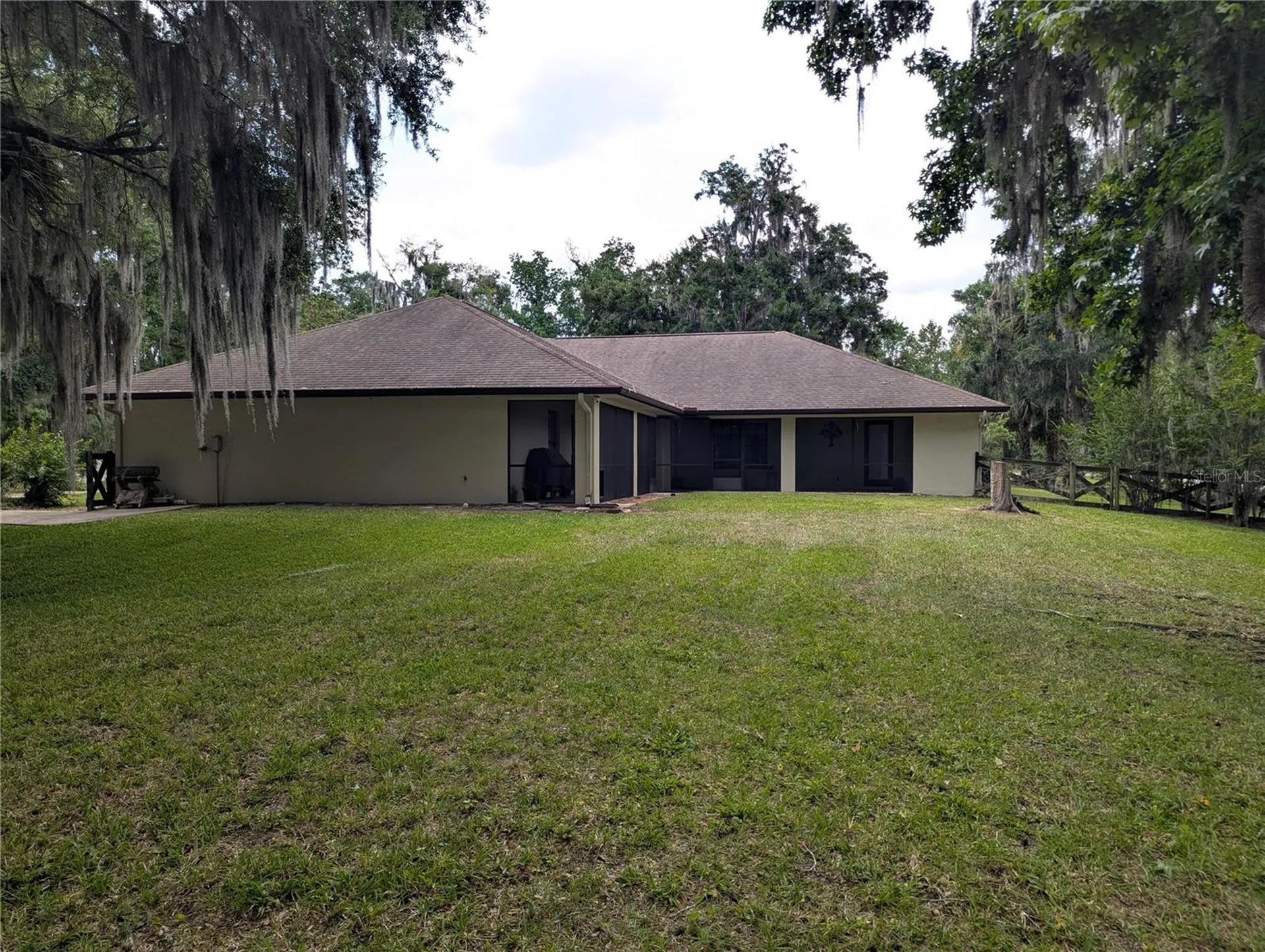 8930 SE 17th Court Ocala FL 34480