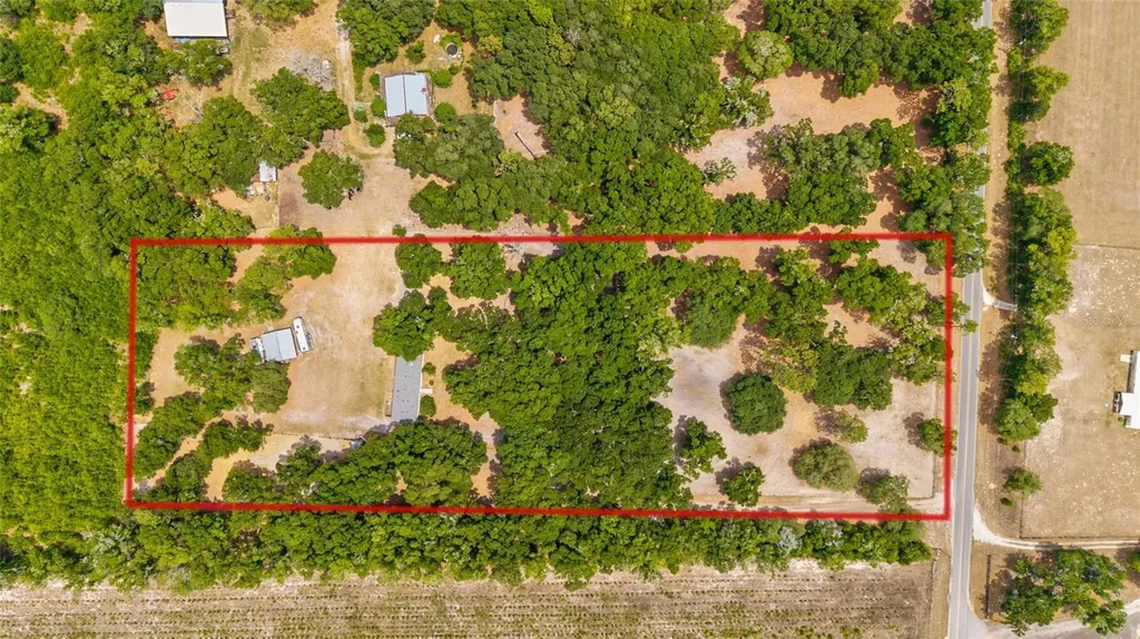 19551 SE 42nd Place Morriston FL 32668