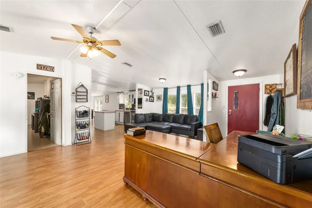 19551 SE 42nd Place Morriston FL 32668